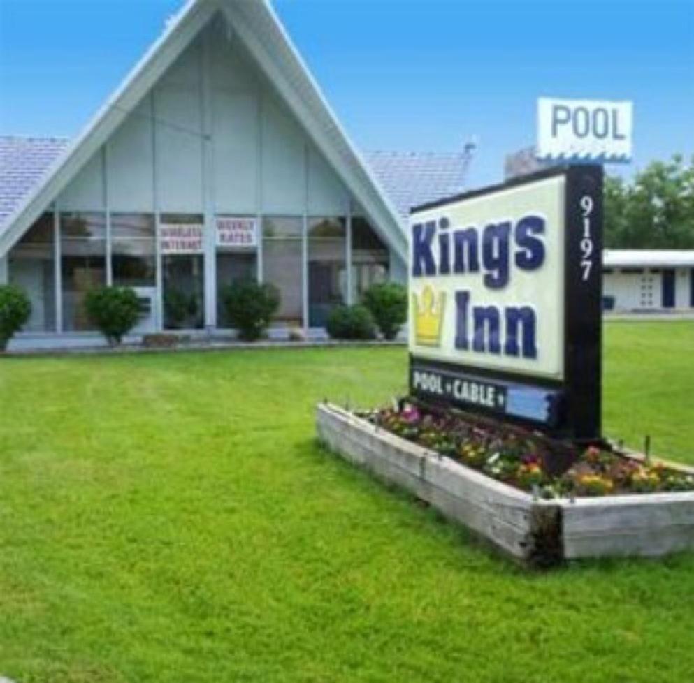 Kings Inn Cleveland Strongsville Extérieur photo
