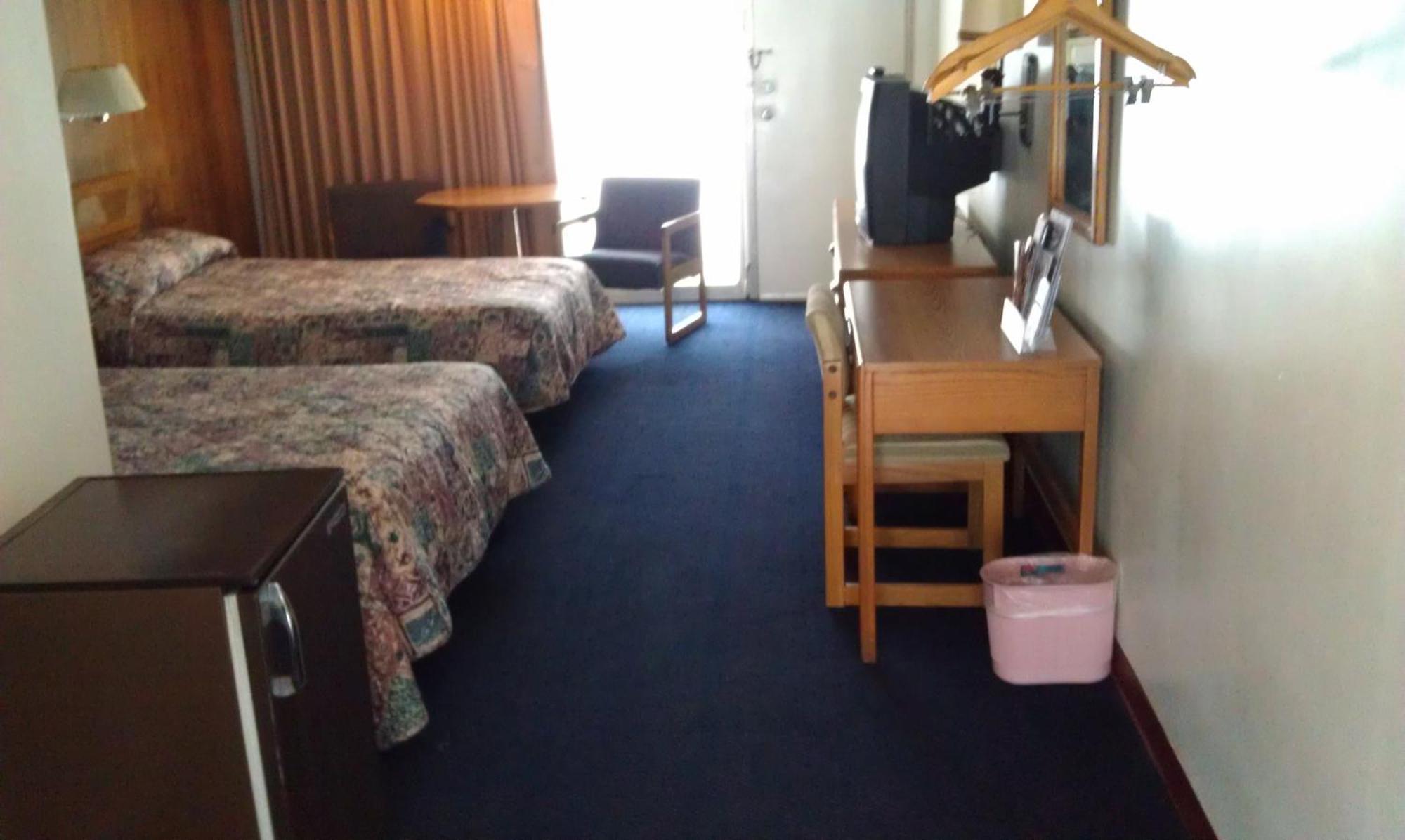 Kings Inn Cleveland Strongsville Extérieur photo