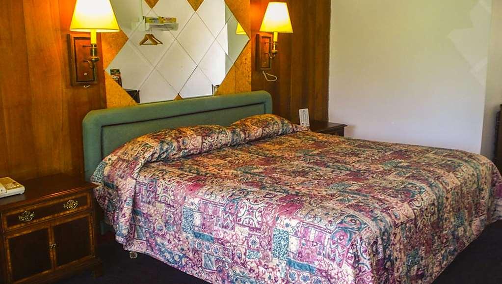 Kings Inn Cleveland Strongsville Chambre photo